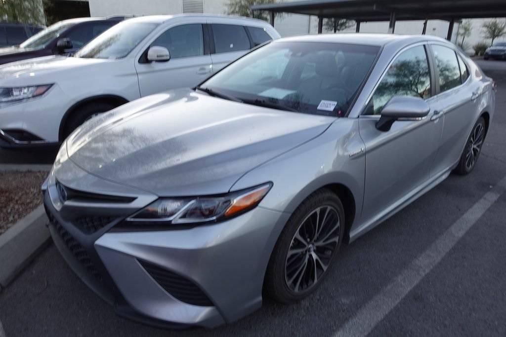 2018 Toyota Camry Hybrid SE — Sedan — 61,892 mi — Henderson, NV