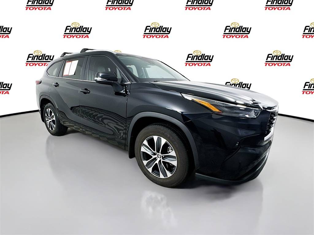2024 Toyota Highlander XLE — SUV — 33,735 mi — Henderson, NV
