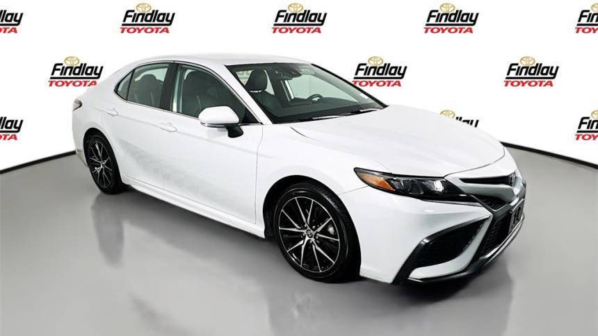 2022 Toyota Camry SE — Sedan — 57,022 mi — Henderson, NV