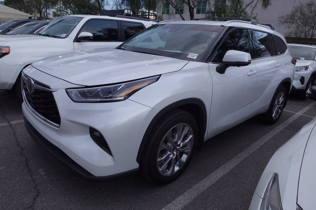 2023 Toyota Highlander L — SUV — 10,592 mi — Henderson, NV