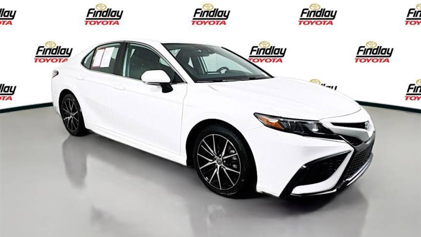 2022 Toyota Camry SE — Sedan — 63,952 mi — Henderson, NV