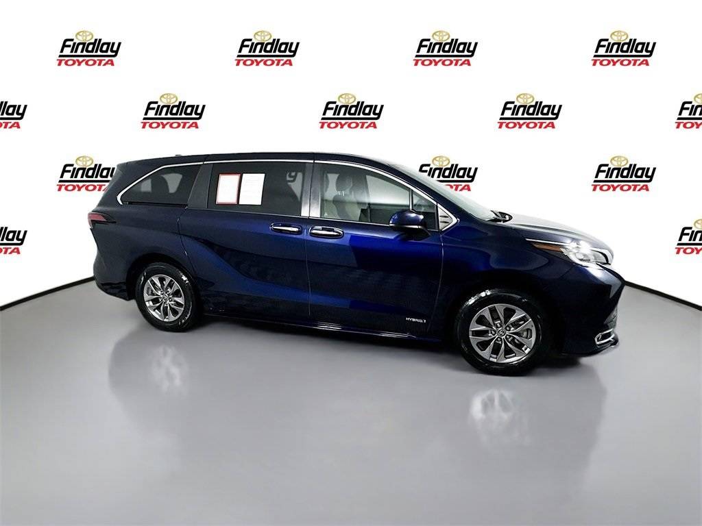 2021 Toyota Sienna XLE — Minivan — 124,148 mi — Henderson, NV
