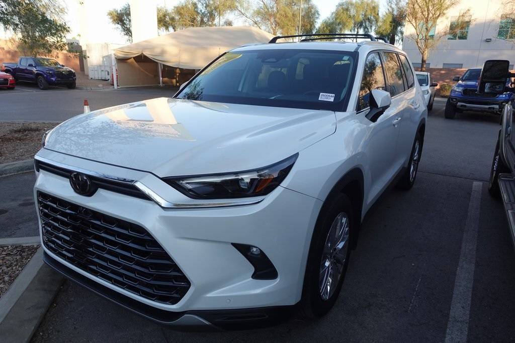 2024 Toyota Grand Highlander Platinum — SUV — 14,096 mi — Henderson, NV