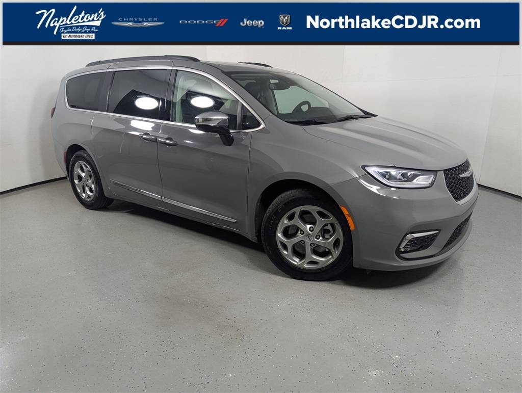 2023 Chrysler Pacifica Limited — Minivan — 45,655 mi — Lake Park, FL