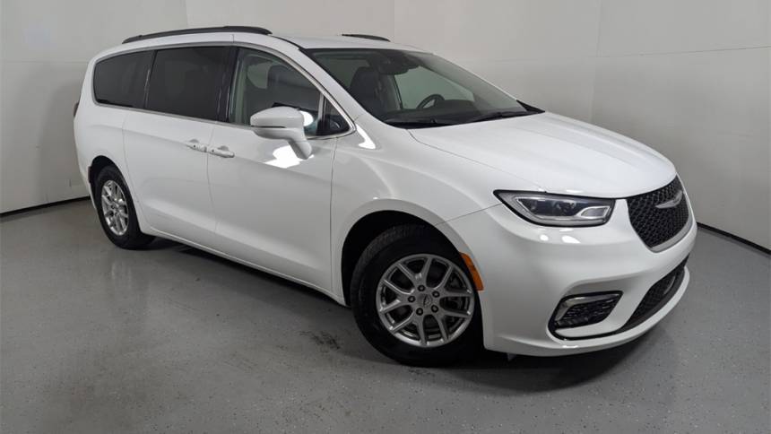 2022 Chrysler Pacifica Touring L — Minivan — 81,956 mi — Lake Park, FL