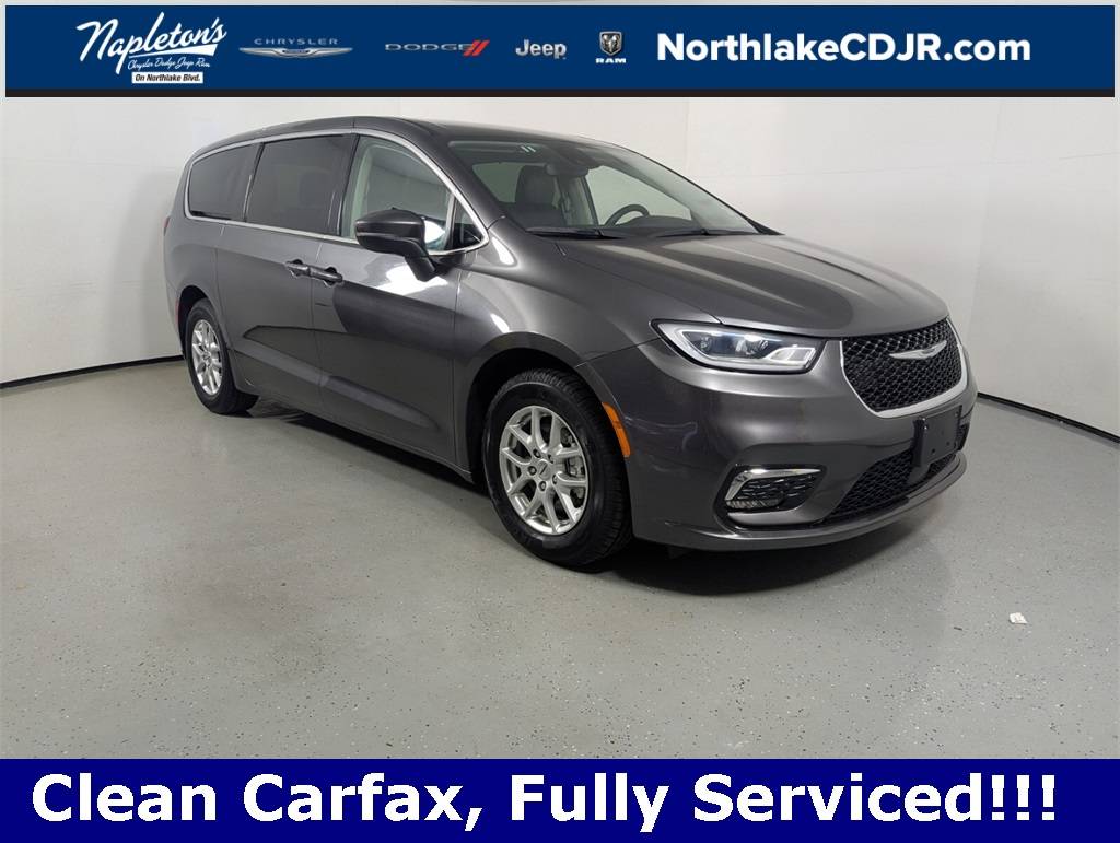 2023 Chrysler Pacifica Touring L — Minivan — 70,604 mi — Lake Park, FL