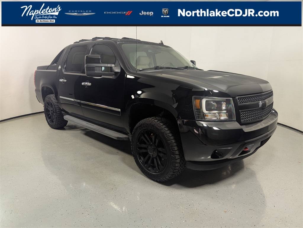 2013 Chevrolet Avalanche LTZ — Pickup Truck — 197,799 mi — Lake Park, FL