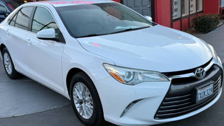 2016 Toyota Camry LE — Sedan — 64,633 mi — Huntington Beach, CA