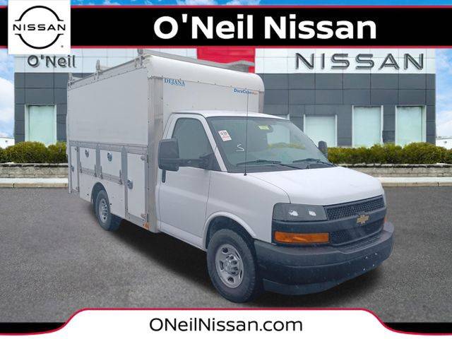 2018 Chevrolet Express Commercial Cutaway 3500 — Chassis Cab Truck — 63,161 mi — Warminster, PA