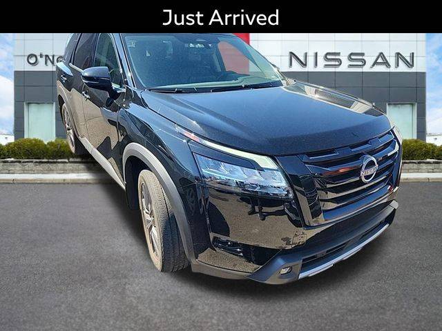2023 Nissan Pathfinder SL — SUV — 15,170 mi — Warminster, PA