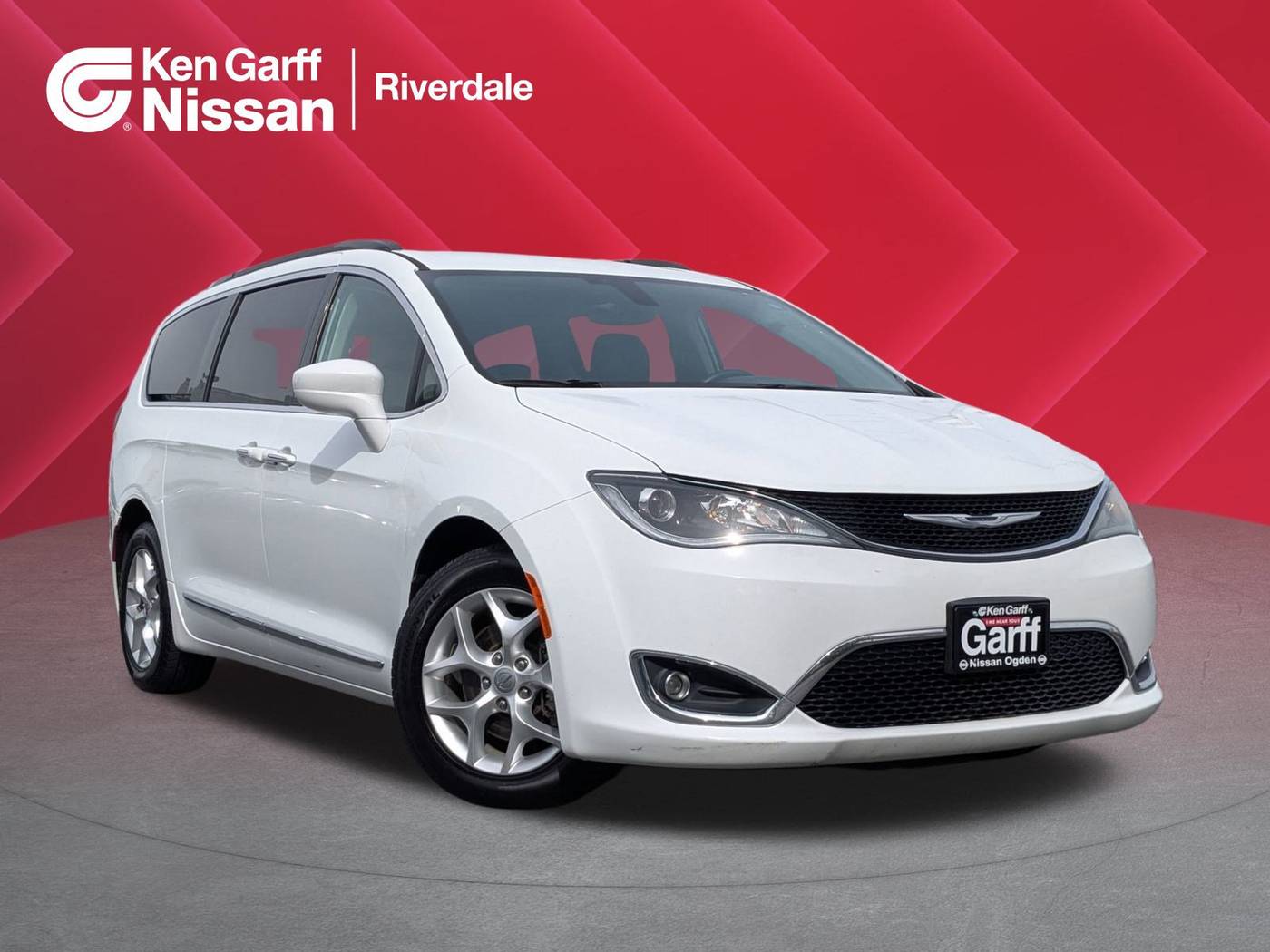 2017 Chrysler Pacifica Touring L — Minivan — 104,858 mi — Ogden, UT