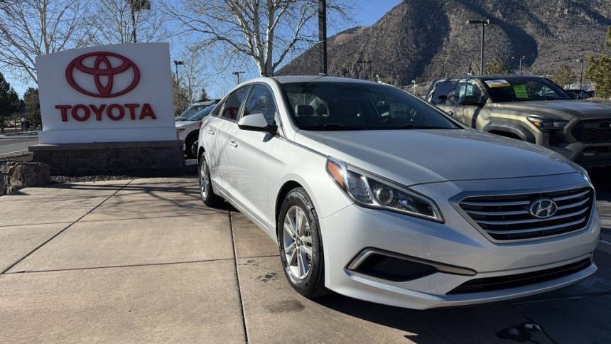 2016 Hyundai Sonata SE — Sedan — 118,784 mi — Flagstaff, AZ