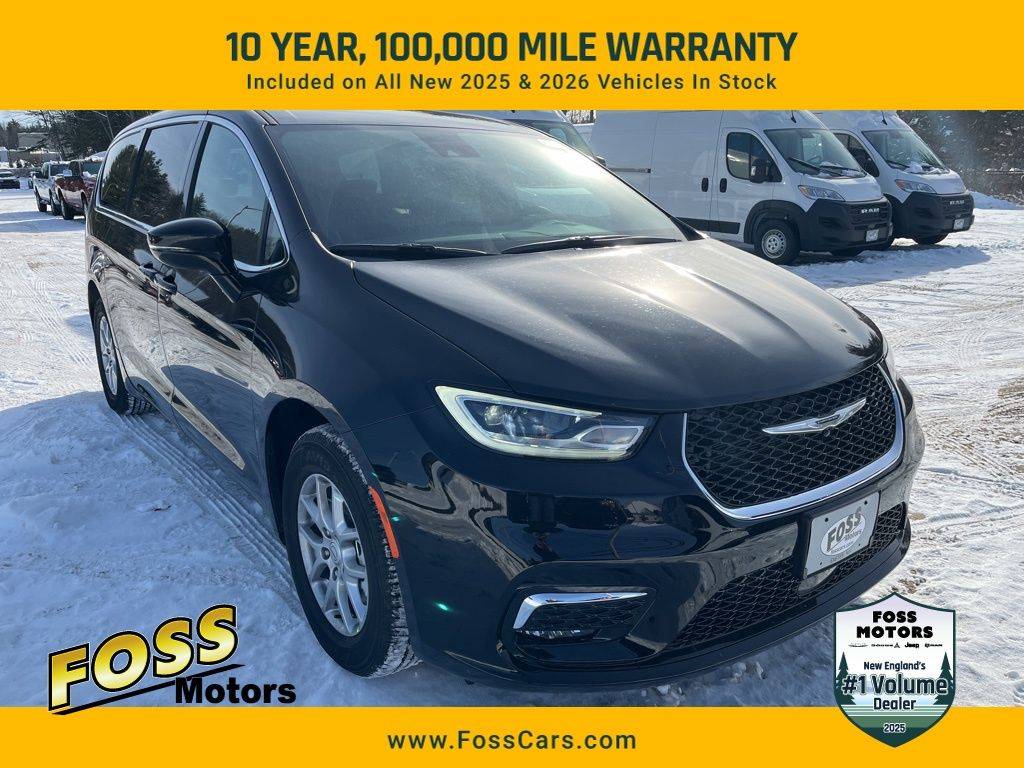 2026 Chrysler Pacifica Select