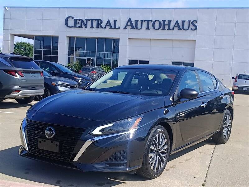 2025 Nissan Altima SV — Sedan — 11,294 mi — Dallas, TX