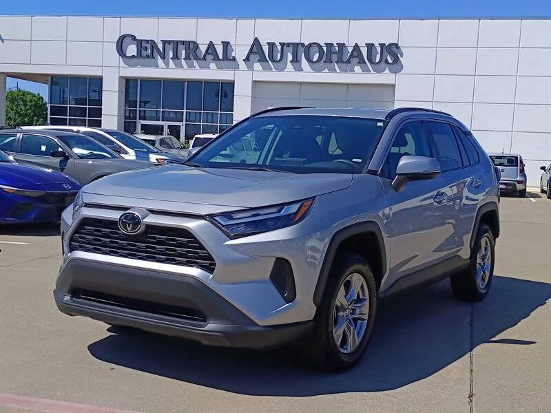 2024 Toyota RAV4 XLE — SUV — 31,083 mi — Dallas, TX