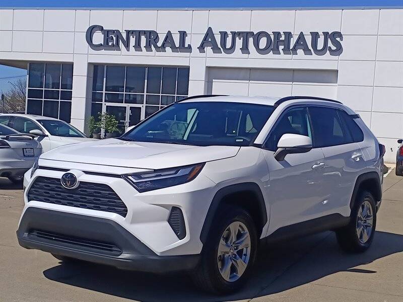 2024 Toyota RAV4 XLE — SUV — 25,161 mi — Dallas, TX