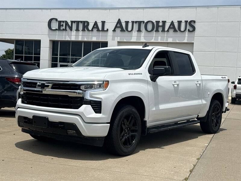 2025 Chevrolet Silverado RST