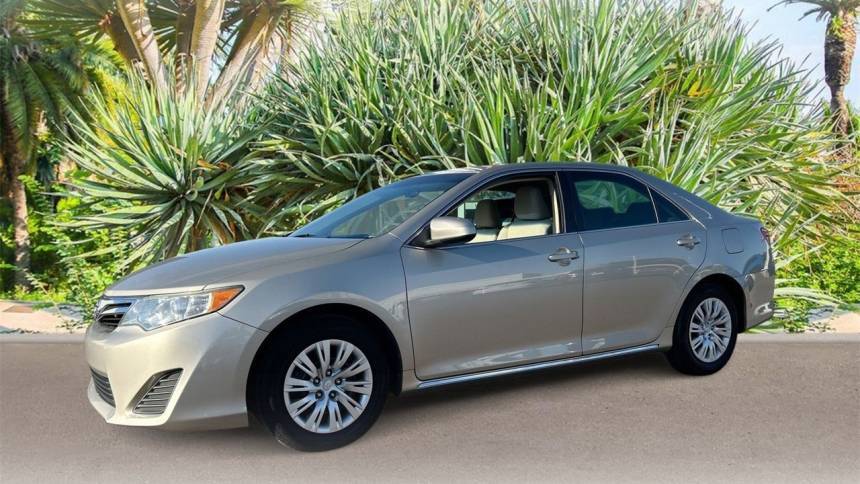 2013 Toyota Camry LE — Sedan — 109,425 mi — Phoenix, AZ