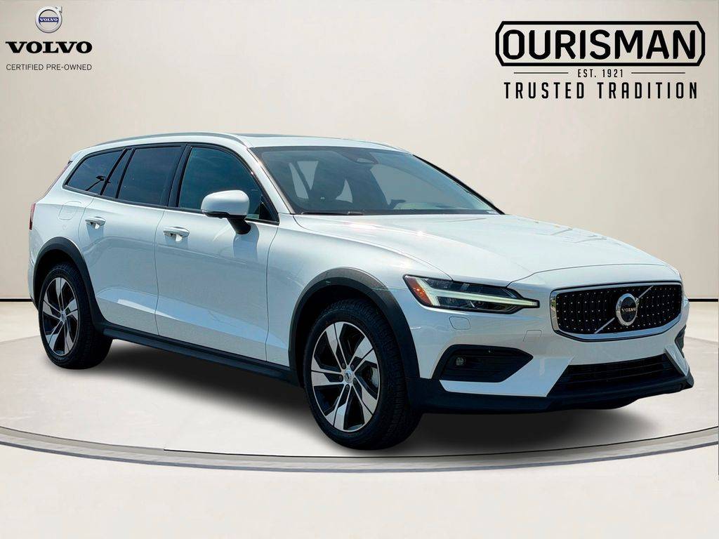 2024 Volvo V60 Cross Country
