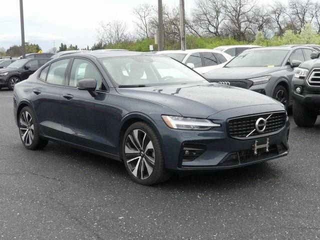 2022 Volvo S60 Momentum — Sedan — 21,633 mi — Frederick, MD