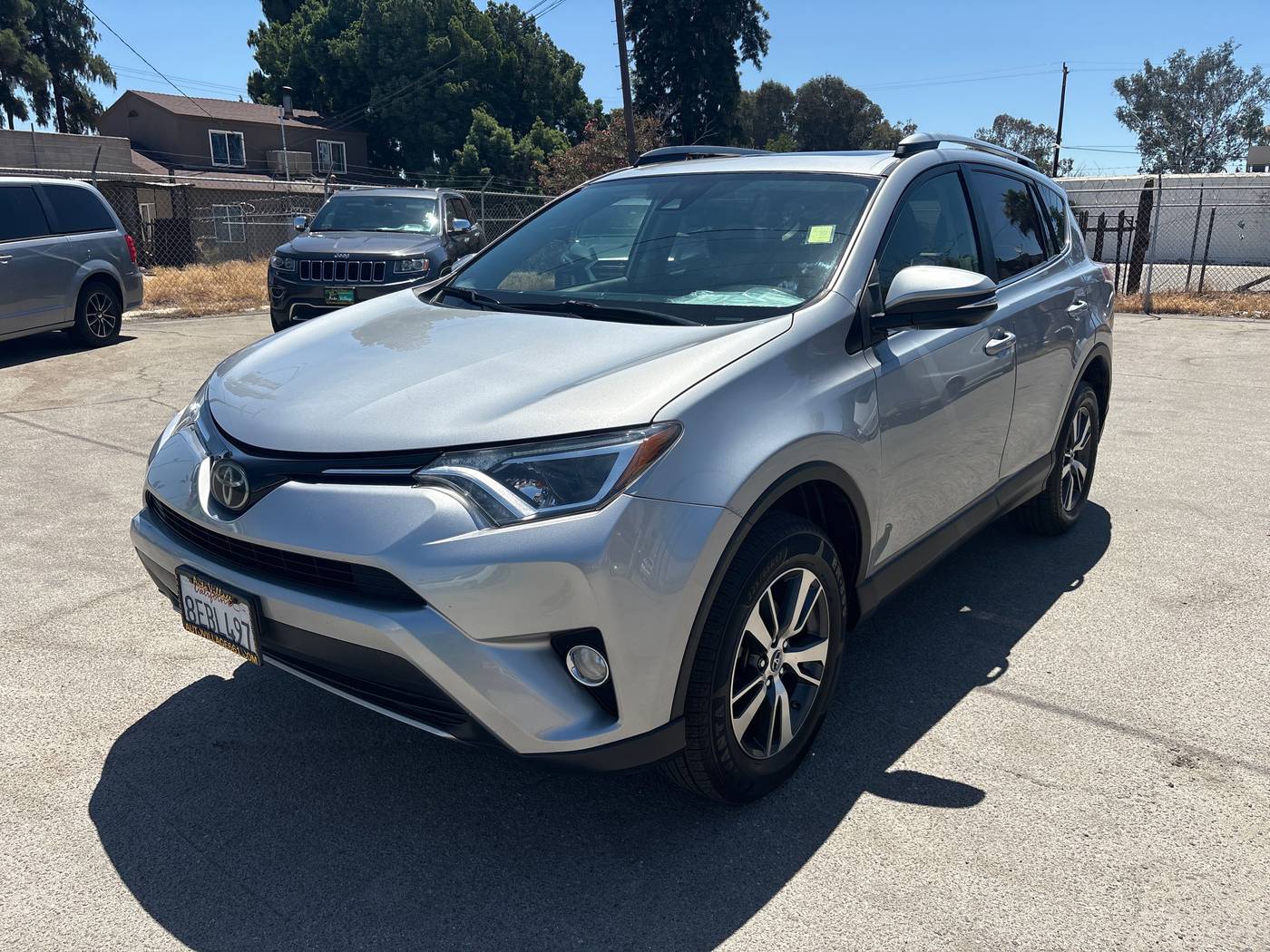 2018 Toyota RAV4 XLE — SUV — 102,915 mi — Bakersfield, CA