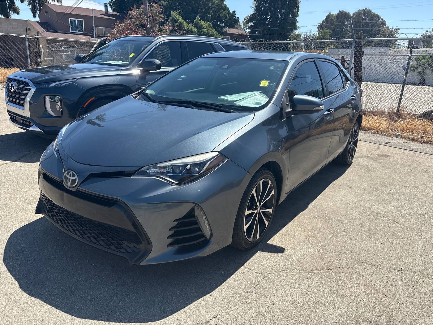 2017 Toyota Corolla SE — Sedan — 95,385 mi — Bakersfield, CA