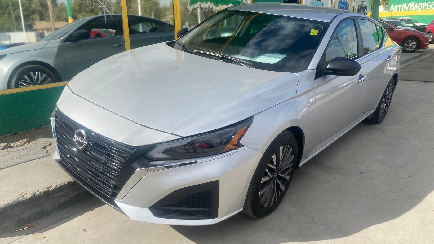 2024 Nissan Altima SV — Sedan — 21,736 mi — Bakersfield, CA