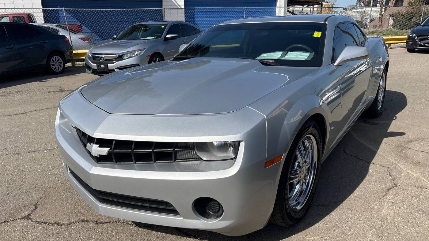 2013 Chevrolet Camaro 2LS — Coupe — 123,694 mi — Bakersfield, CA