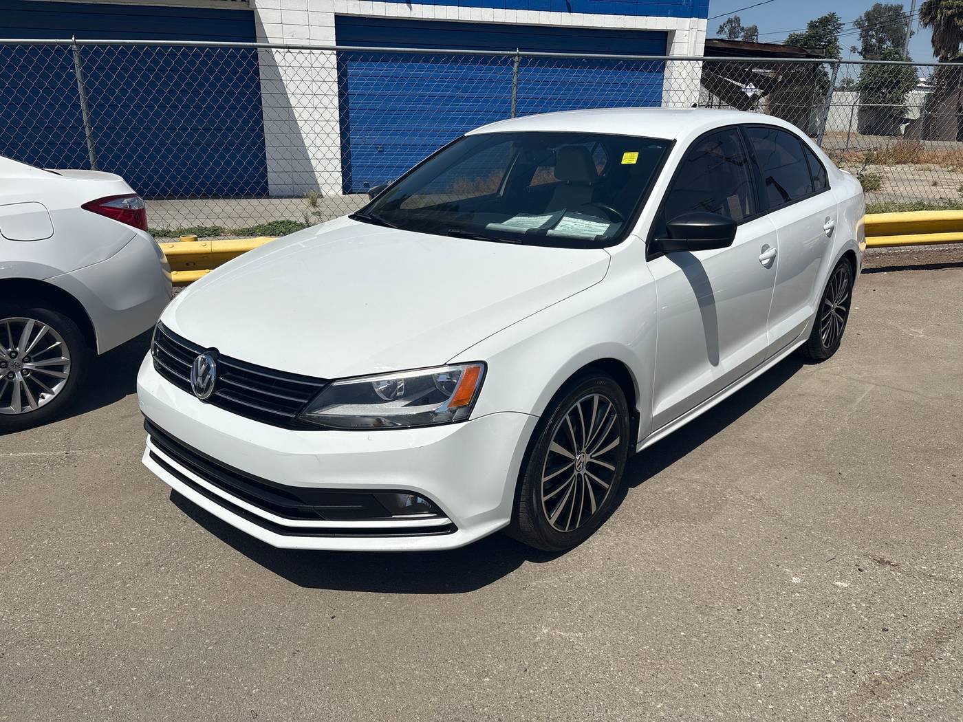 2016 Volkswagen Jetta 1.8T Sport — Sedan — 85,602 mi — Bakersfield, CA