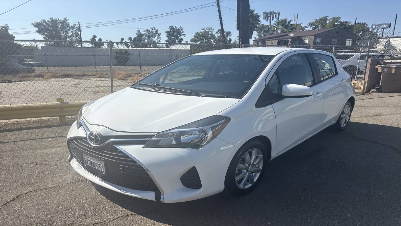 2015 Toyota Yaris LE — Hatchback — 77,133 mi — Bakersfield, CA
