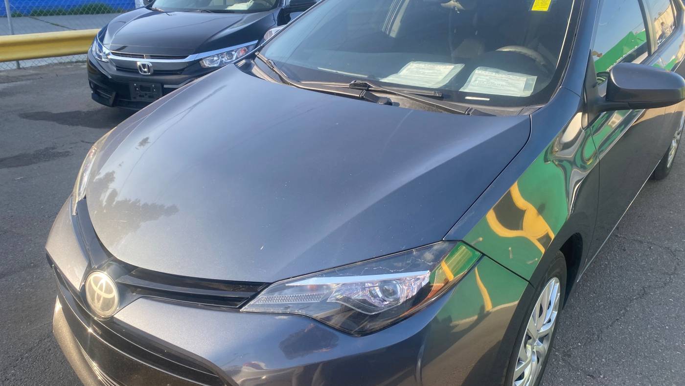 2017 Toyota Corolla LE — Sedan — 88,594 mi — Bakersfield, CA