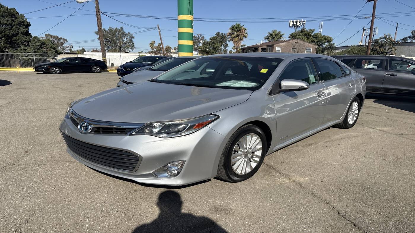 2013 Toyota Avalon Hybrid XLE Premium — Sedan — 109,658 mi — Bakersfield, CA