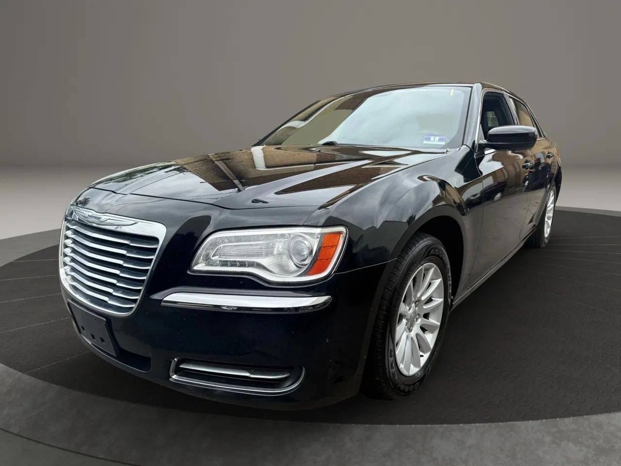 2013 Chrysler 300 Base — Sedan — 73,828 mi — Garfield, NJ