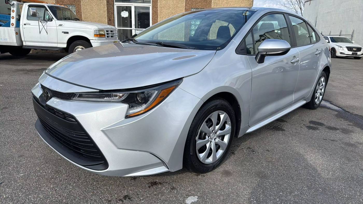 2024 Toyota Corolla LE — Sedan — 5,881 mi — Garfield, NJ
