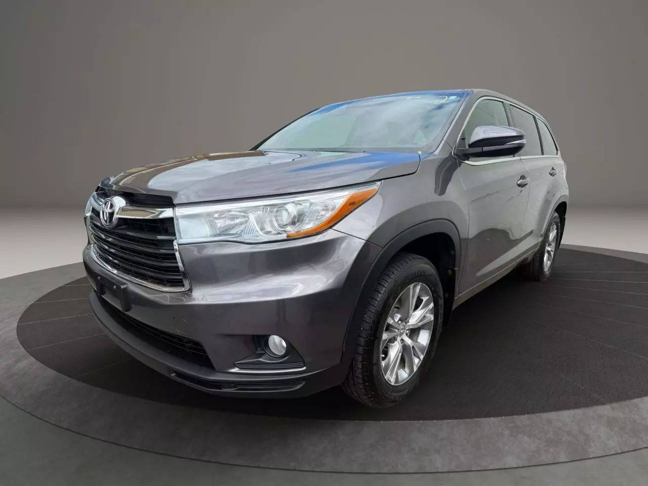 2015 Toyota Highlander LE V6 — SUV — 126,950 mi — Garfield, NJ
