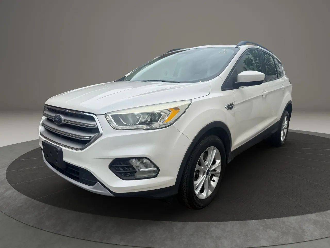 2017 Ford Escape SE — SUV — 99,801 mi — Garfield, NJ