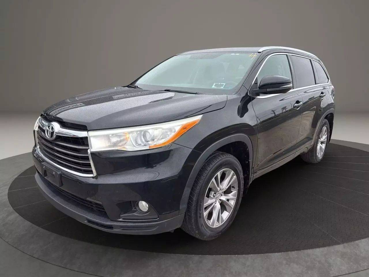 2014 Toyota Highlander XLE — SUV — 126,538 mi — Garfield, NJ
