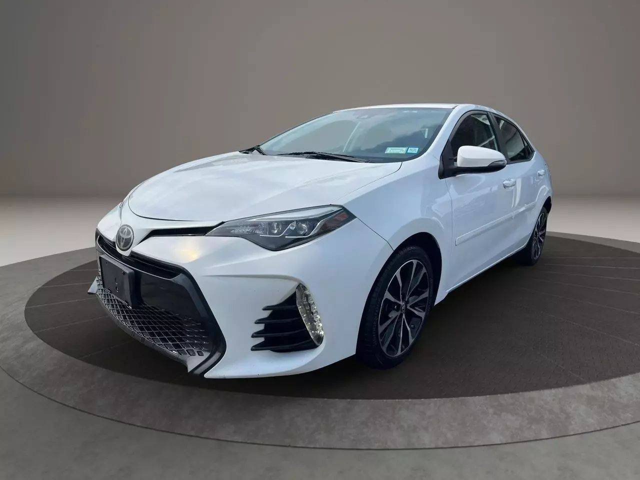 2017 Toyota Corolla SE — Sedan — 60,688 mi — Garfield, NJ