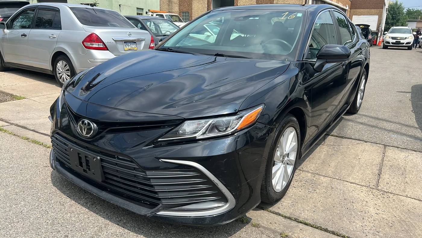 2021 Toyota Camry LE — Sedan — 102,839 mi — Garfield, NJ