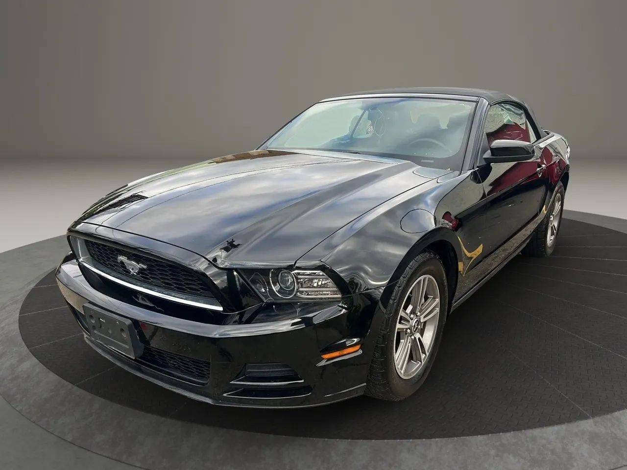 2013 Ford Mustang V6 Premium — Convertible — 48,648 mi — Garfield, NJ