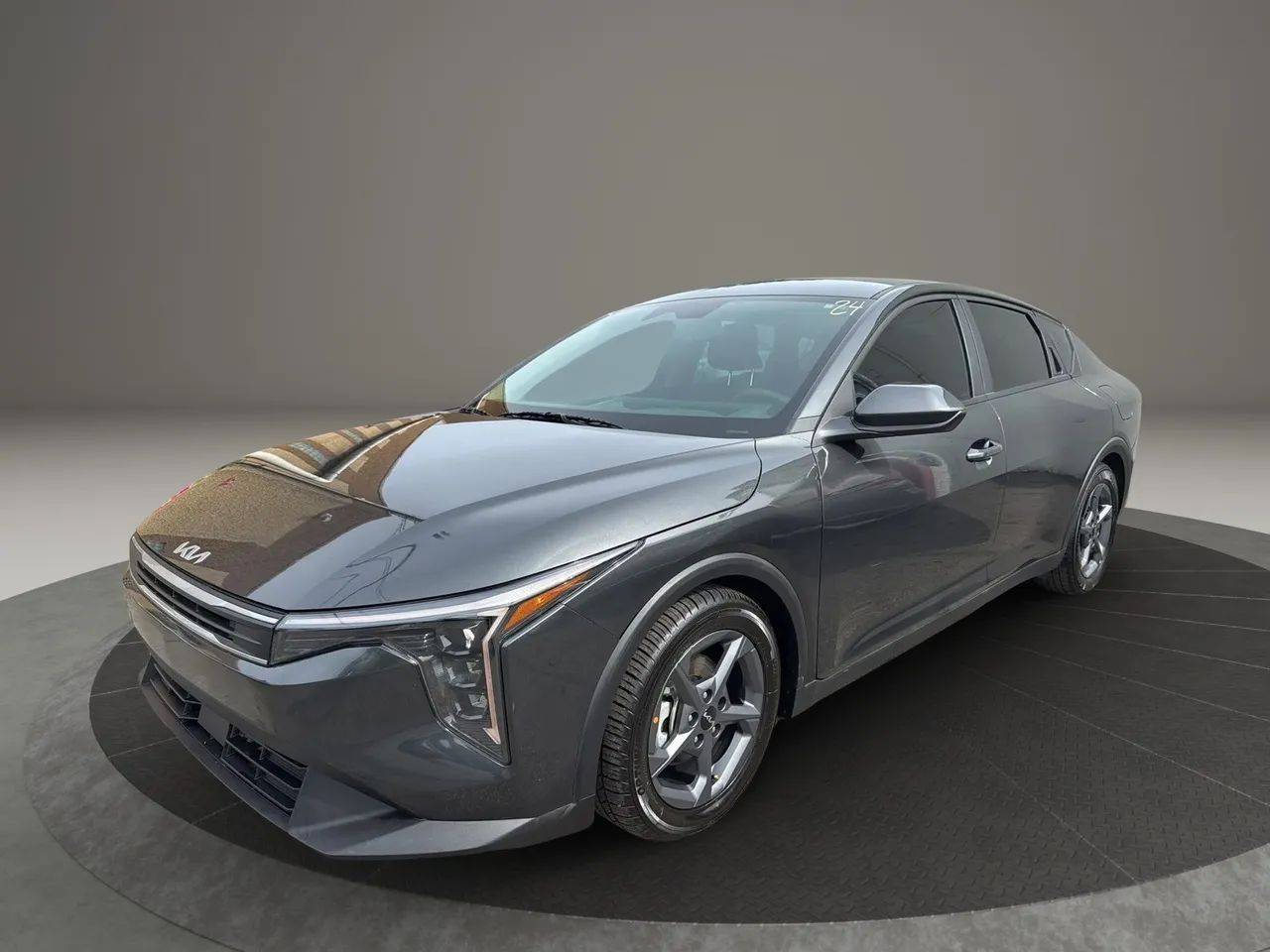 2025 Kia K4 LXS — Sedan — 5,944 mi — Garfield, NJ