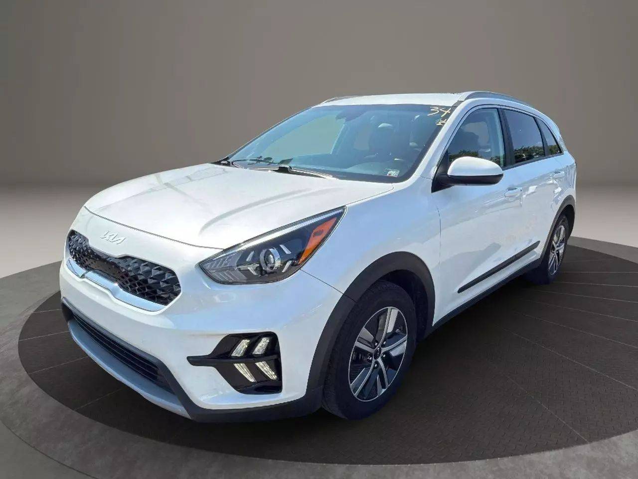 2022 Kia Niro Hybrid LXS — SUV — 121,552 mi — Garfield, NJ