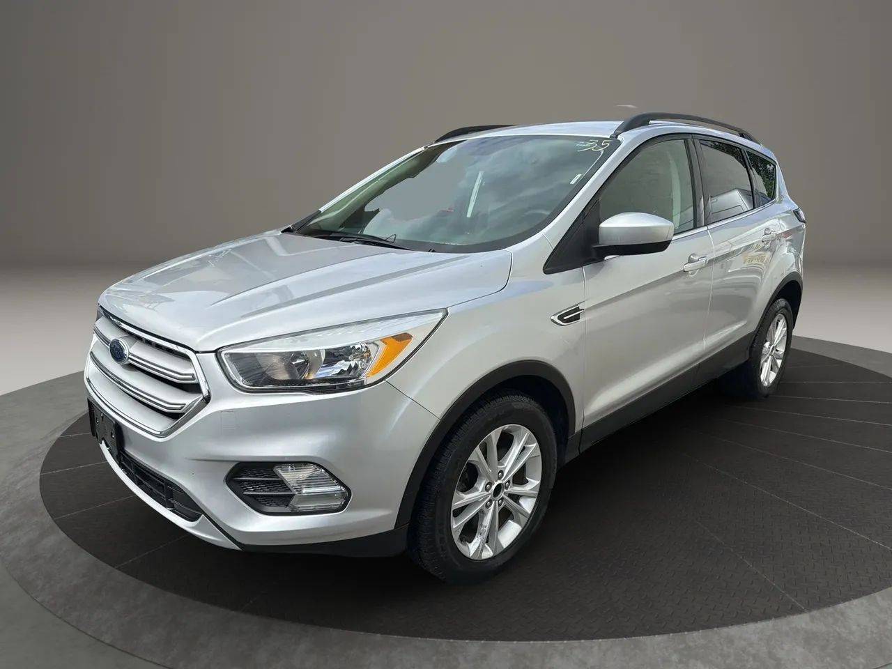 2018 Ford Escape SE — SUV — 98,621 mi — Garfield, NJ