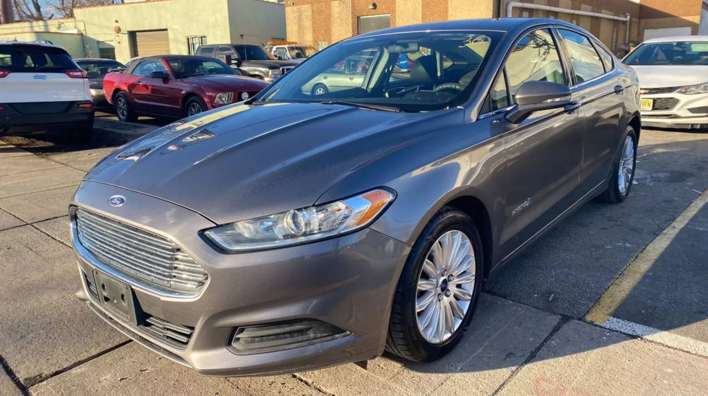 2014 Ford Fusion Hybrid SE — Sedan — 125,539 mi — Garfield, NJ