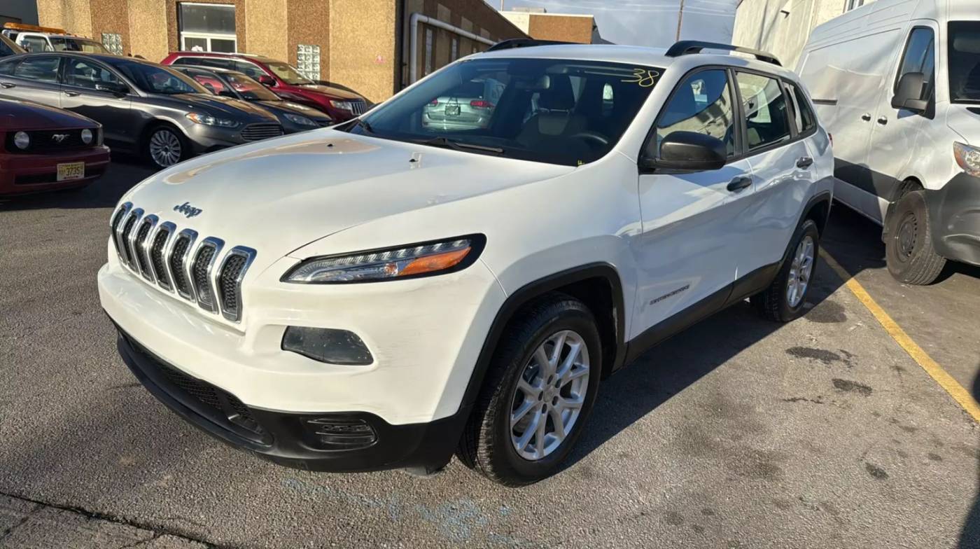 2015 Jeep Cherokee Sport — SUV — 105,317 mi — Garfield, NJ