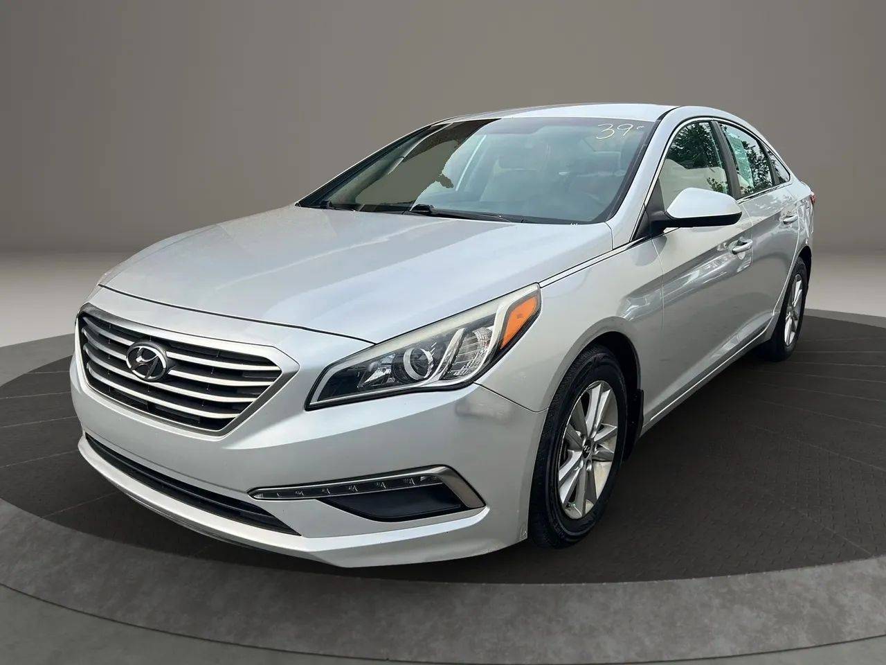 2015 Hyundai Sonata SE — Sedan — 112,445 mi — Garfield, NJ