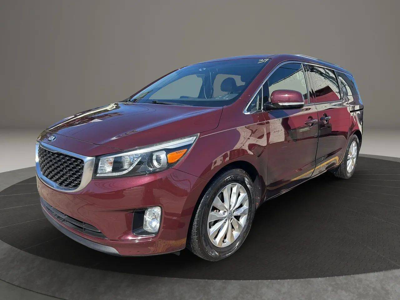2015 Kia Sedona EX — Minivan — 70,688 mi — Garfield, NJ