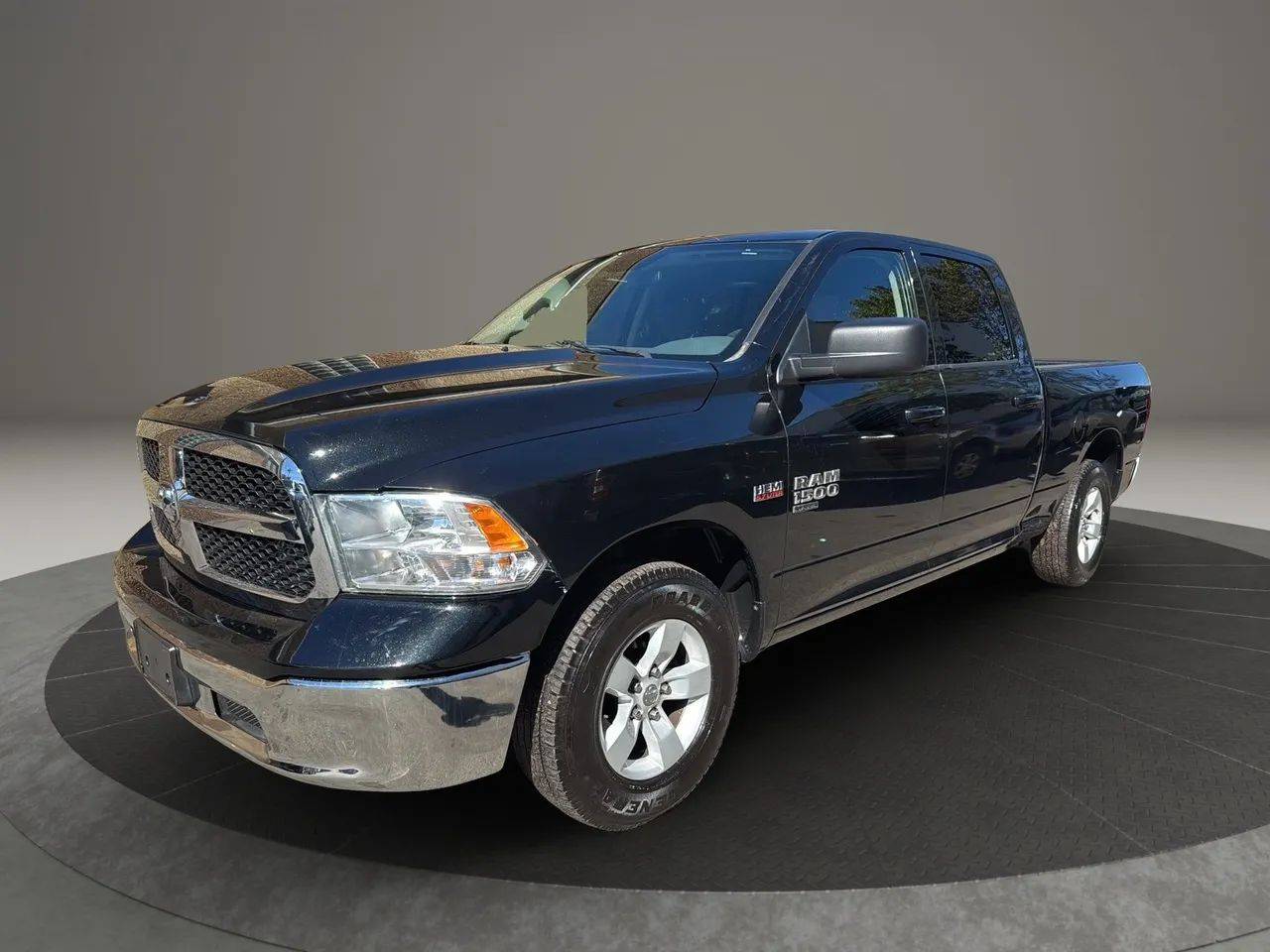 2019 Ram 1500 Classic SLT — Pickup Truck — 104,412 mi — Garfield, NJ