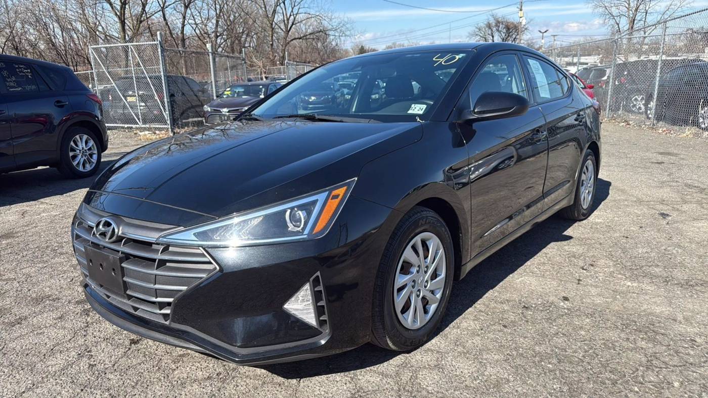 2020 Hyundai Elantra SE — Sedan — 111,257 mi — Garfield, NJ