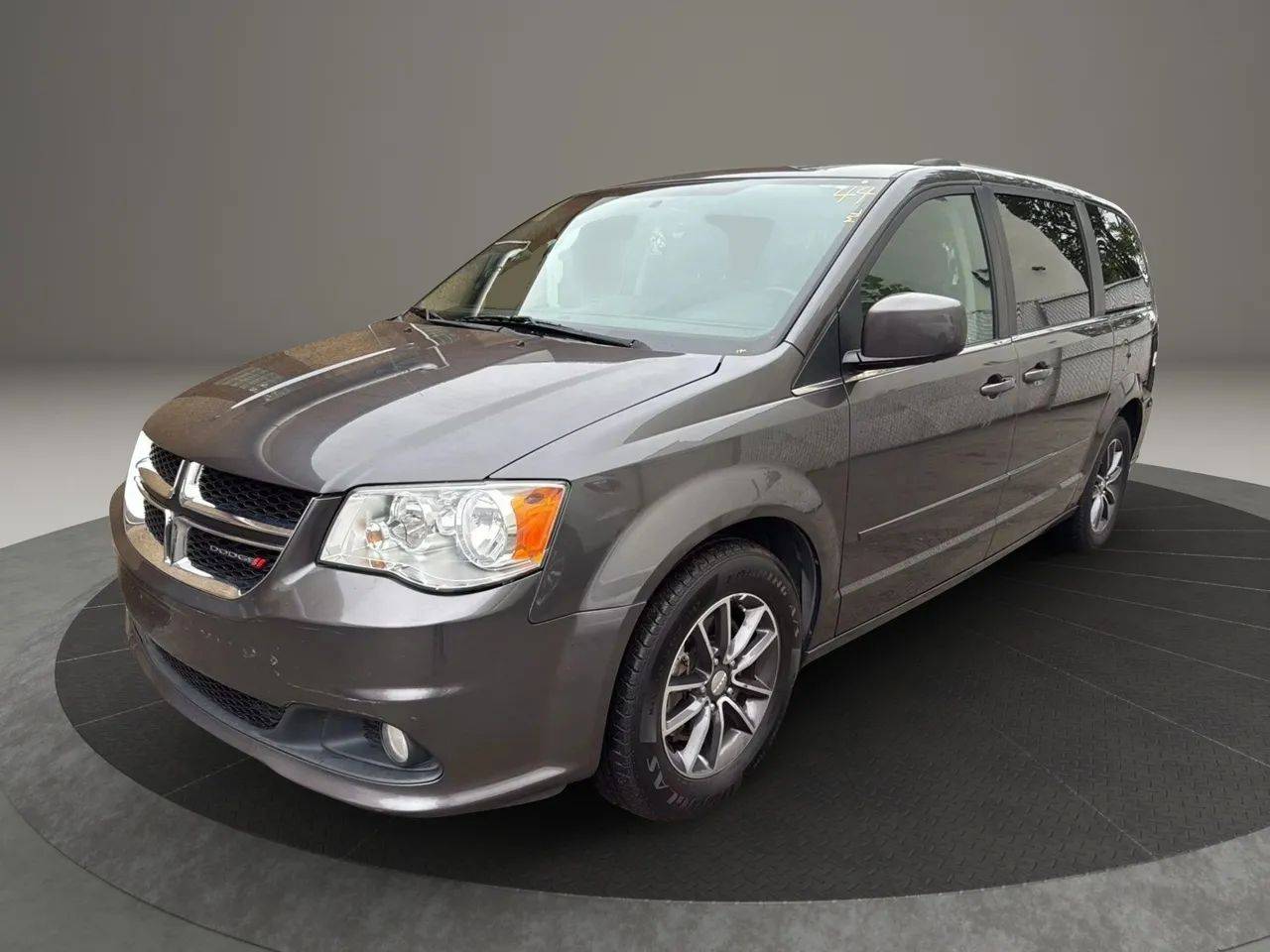 2017 Dodge Grand Caravan SXT — Minivan — 119,305 mi — Garfield, NJ